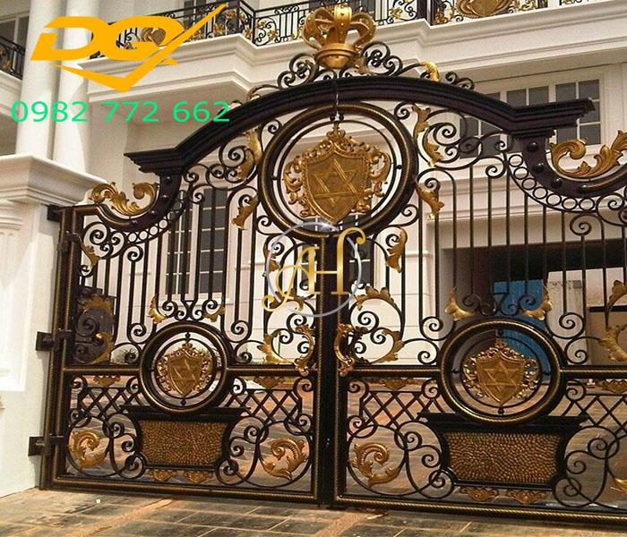 Cổng Rào Sắt Mỹ Thuật Đẹp Cho Biệt Thự - Tạo Nét Sang Trọng Cho Ngôi Nhà Của Bạn