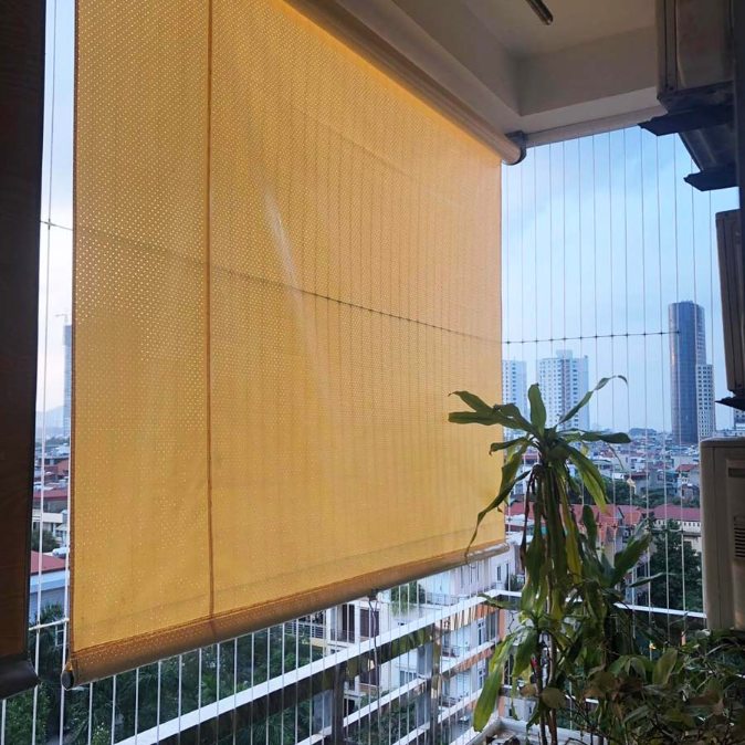 bạt che mưa tự cuốn